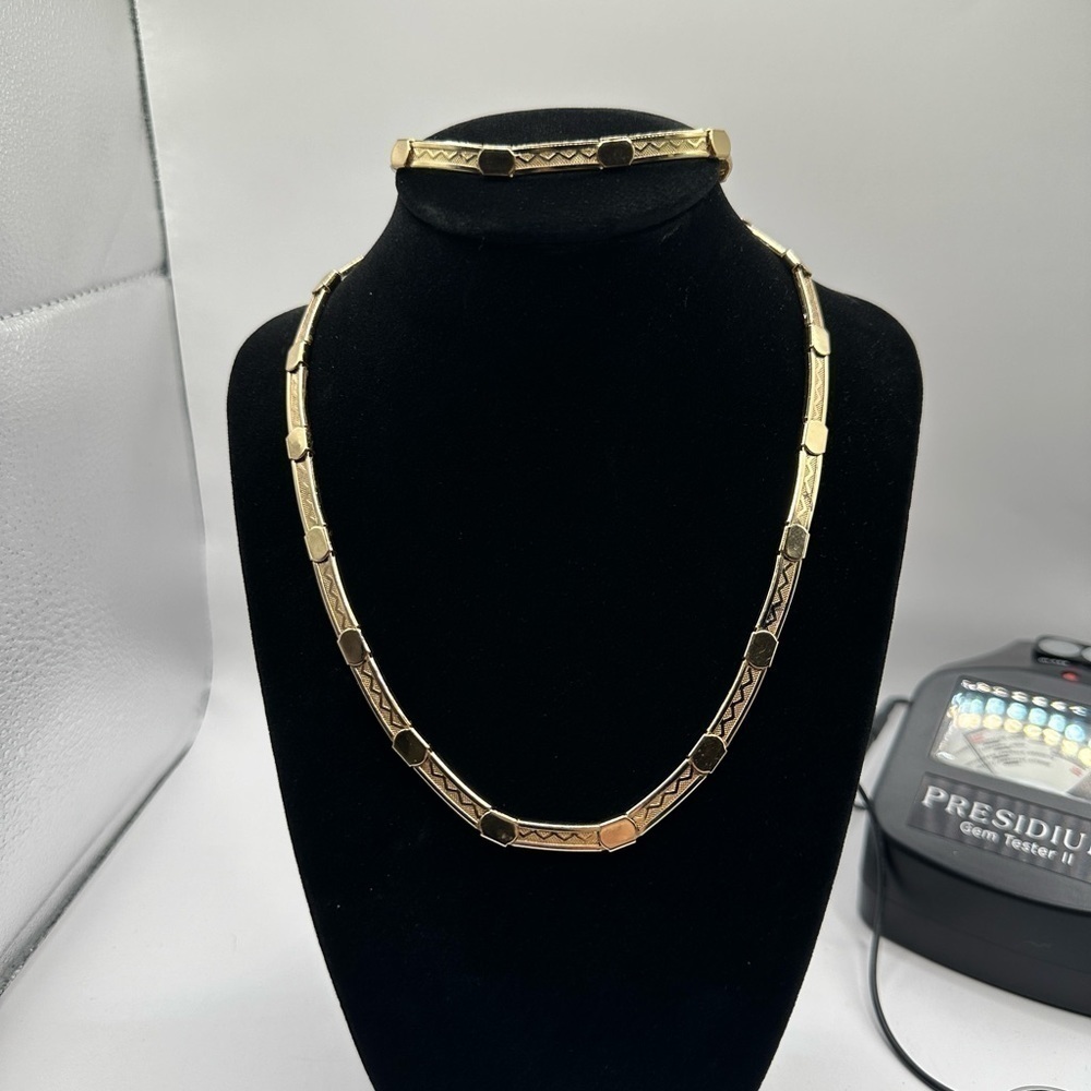Unbranded Gold Plated Necklace and Braceletā